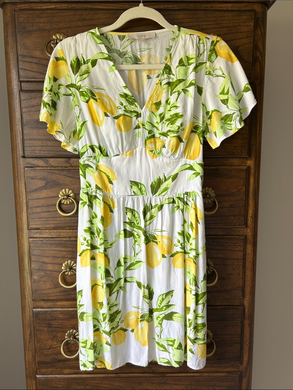 LOFT White Lemon Print V-Neck Midi Dress - Yellow & Green, Size 4